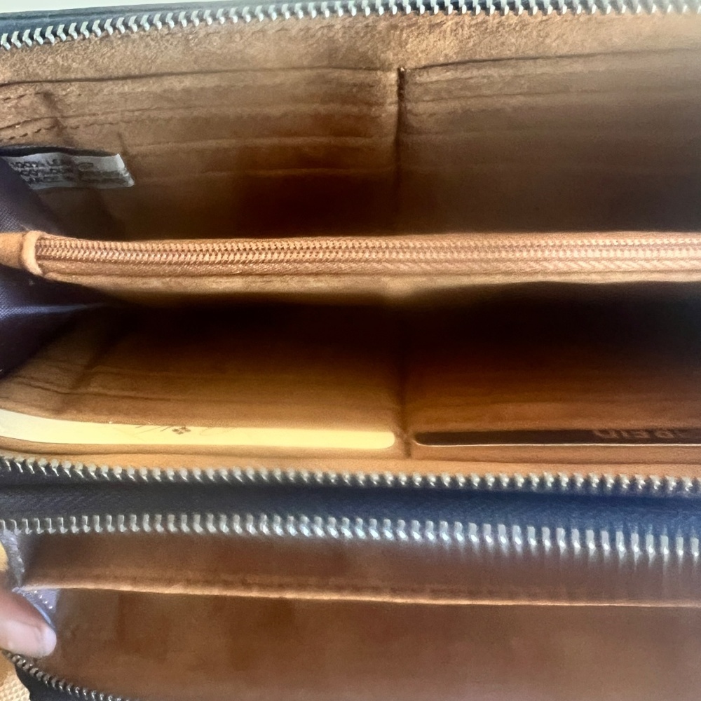 Patricia Nash Leather purse, wallet, Phone, crossbody - Picture 2 of 6